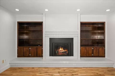 Living - 1114 E 19th Ave, Spokane, WA 99203 photo 7 of 7