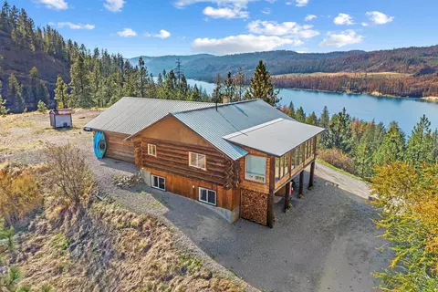 3885 S 395 Hwy, Gifford, WA 99131