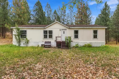 6442 Pascal Loop Rd, Fruitland, WA 99129