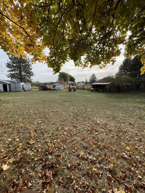 Exterior - 8712 N Greenbluff Rd, Colbert, WA 99005 photo 10 of 10