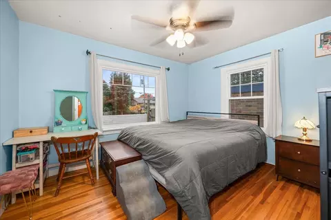 Bedroom - 9601 E Upriver Dr, Spokane, WA 99206 photo 1 of 6