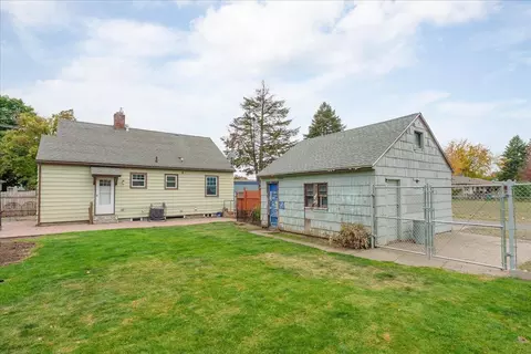 Exterior - 9601 E Upriver Dr, Spokane, WA 99206 photo 7 of 13