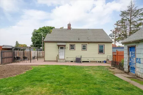Exterior - 9601 E Upriver Dr, Spokane, WA 99206 photo 5 of 13