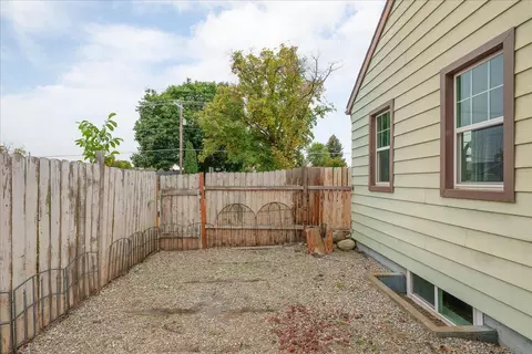 Exterior - 9601 E Upriver Dr, Spokane, WA 99206 photo 12 of 13