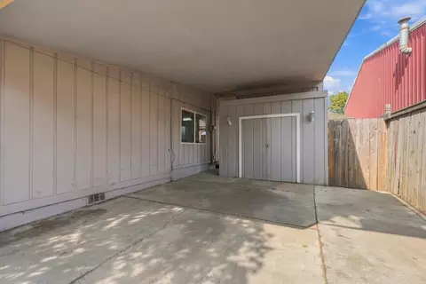 Exterior - 3807 E 29th Ave, Spokane, WA 99223 photo 5 of 8