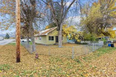 Exterior - 301 2nd Ave, Cusick, WA 99119 photo 3 of 9