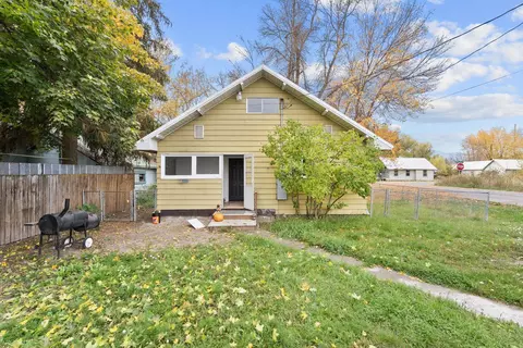 Exterior - 301 2nd Ave, Cusick, WA 99119 photo 7 of 9