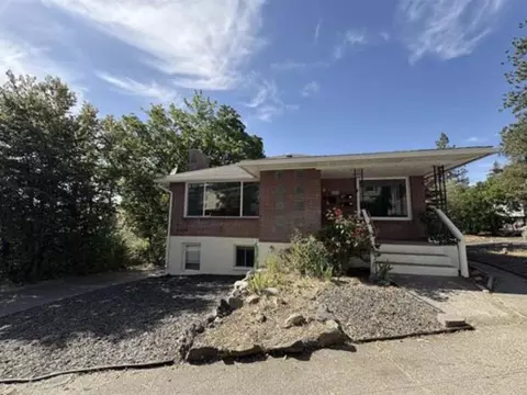 820 W 828 W 11th Ave, Spokane, WA 99204