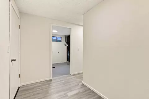 Entry Way - 924 E Bedivere Dr #926 E BEDIVERE DR, Spokane, WA 99218 photo 1 of 1