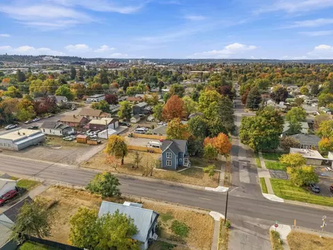 View/Area - 1928 E Sharp Ave, Spokane, WA 99202 photo 1 of 4