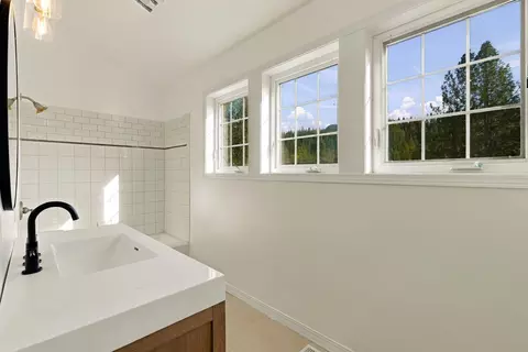 Bath - 301 Dilling Dr, Cusick, WA 99119 photo 6 of 6
