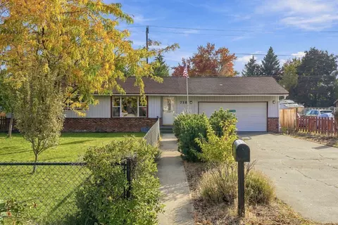 Exterior - 718 E Dalke Ave, Spokane, WA 99208 photo 2 of 9
