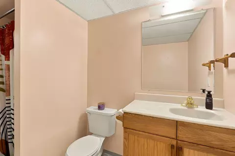 Bath - 718 E Dalke Ave, Spokane, WA 99208 photo 2 of 2