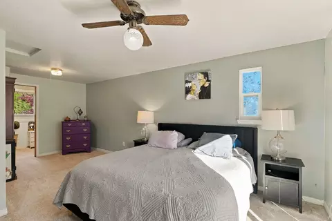 Bedroom - 718 E Dalke Ave, Spokane, WA 99208 photo 2 of 5