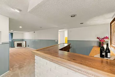 Living - 718 E Dalke Ave, Spokane, WA 99208 photo 2 of 3