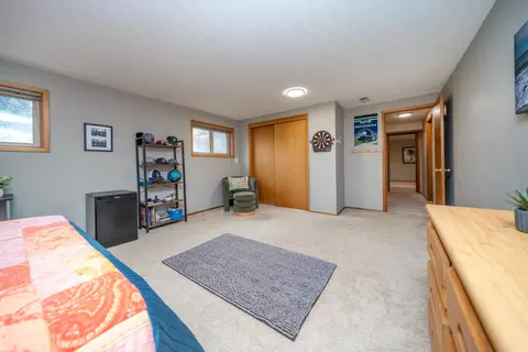 Bedroom - 2427 E 40th Ave, Spokane, WA 99223 photo 6 of 6