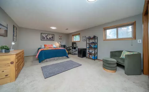 Bedroom - 2427 E 40th Ave, Spokane, WA 99223 photo 5 of 6