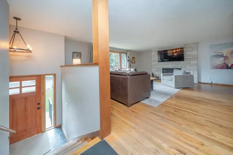 Entry Way - 2427 E 40th Ave, Spokane, WA 99223 photo 1 of 3