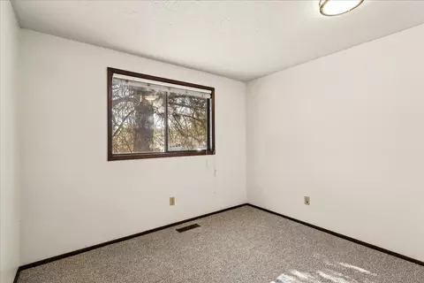 Bedroom - 14413 E 7th Ave, Spokane, WA 99216 photo 3 of 7