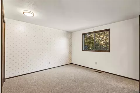 Bedroom - 14413 E 7th Ave, Spokane, WA 99216 photo 5 of 7