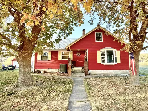 23139 E Lowe Rd, Lamona, WA 99144