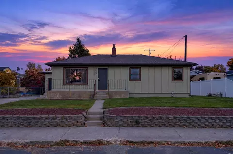 5704 N F St, Spokane, WA 99205
