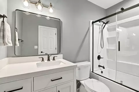 Bath - 17807 N Ranchette Rd, Colbert, WA 99005 photo 5 of 7