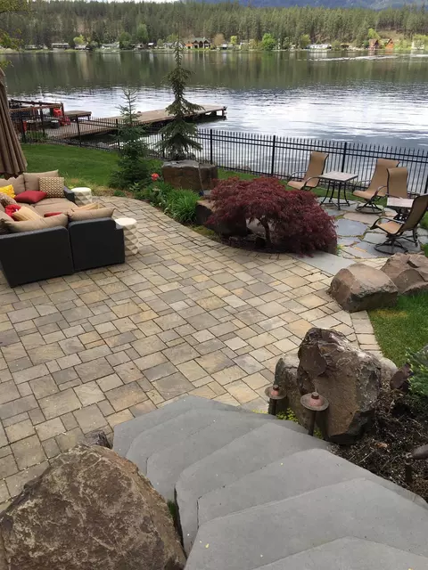 6627 Thomas Ln # C, Nine Mile Falls, WA 99026