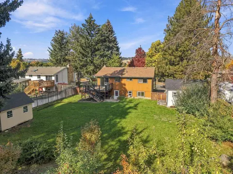 Exterior - 11404 E Frederick Ave, Spokane Valley, WA 99206 photo 10 of 16