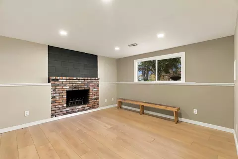 Living - 11404 E Frederick Ave, Spokane Valley, WA 99206 photo 7 of 11