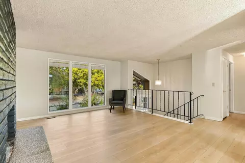 Living - 11404 E Frederick Ave, Spokane Valley, WA 99206 photo 4 of 11