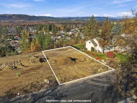 6407 N Park View Ln, Spokane, WA 99205