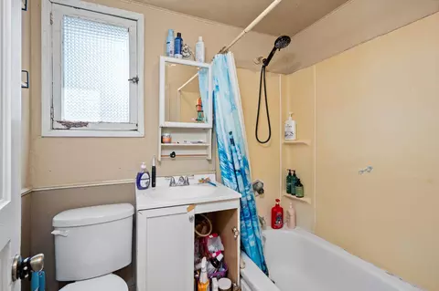 Bath - 2924 E Broad Ave, Spokane, WA 99217 photo 7 of 7