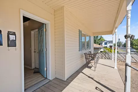 Exterior - 2924 E Broad Ave, Spokane, WA 99217 photo 3 of 3
