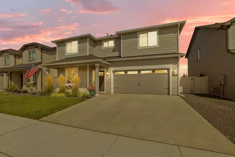 18451 E 17th Ave, Greenacres, WA 99016