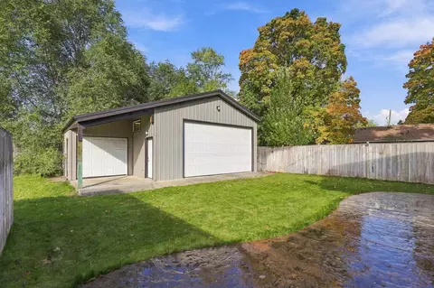Exterior - 11809 E Main Ave, Spokane Valley, WA 99206 photo 4 of 6