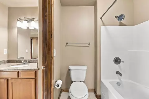 Bath - 11809 E Main Ave, Spokane Valley, WA 99206 photo 4 of 5