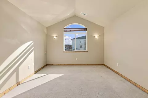 Bedroom - 11809 E Main Ave, Spokane Valley, WA 99206 photo 6 of 7