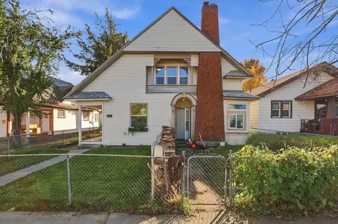 2219-2223 W Gardner Ave, Spokane, WA 99201