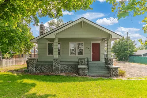104 N Farr Rd, Spokane Valley, WA 99206