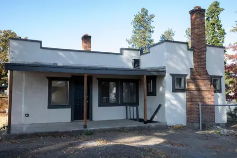 Exterior - 528 E Crown Ave, Spokane, WA 99207 photo 2 of 6