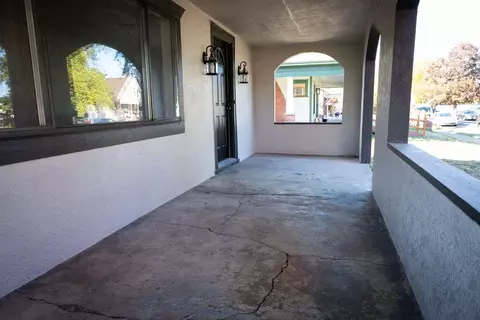 Exterior - 528 E Crown Ave, Spokane, WA 99207 photo 6 of 6