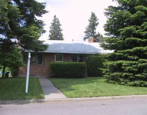 1017 E 39th, Spokane, WA 99203 photo 1
