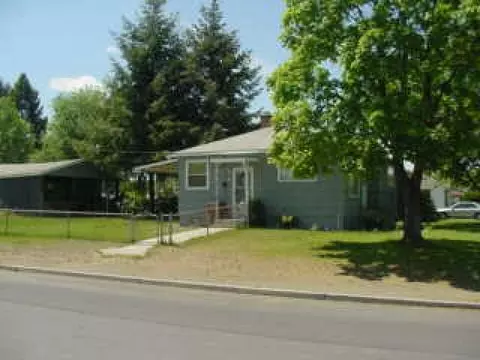 726 Everett, Spokane, WA 99207 photo 1