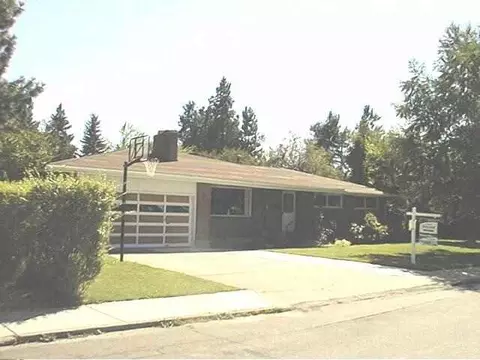 624 E Hoffman, Spokane, WA 99207 photo 1