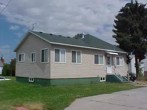 104 E Hoffman, Spokane, WA 99207 photo 1