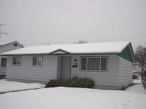 1704 E Longfellow, Spokane, WA 99207 photo 1