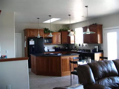 2212 E Half Moon Lk, Colbert, WA 99005 photo 3