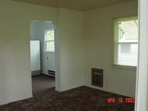 123 E Sanson, Spokane, WA 99207 photo 2