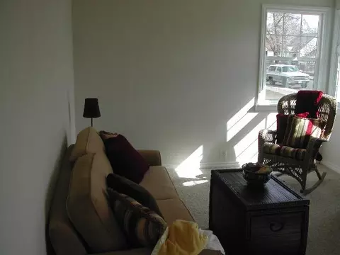 1661 E Queen, Spokane, WA 99207 photo 3